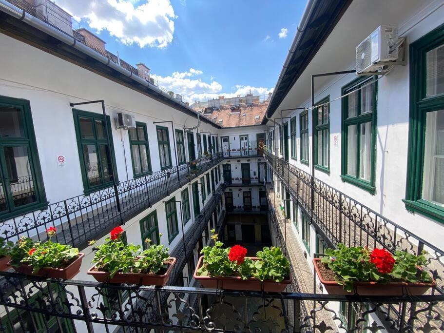 Raday Street, Spacious, Modern Apartment Budapesta Exterior foto